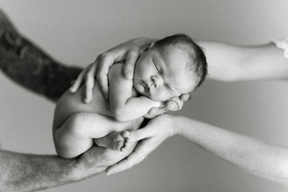 Newborn billeder Sønderborg er fotoserien af den helt nyfødte i Vejle